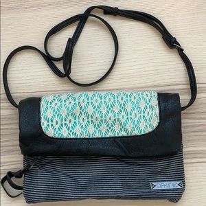 Dakine crossbody bag